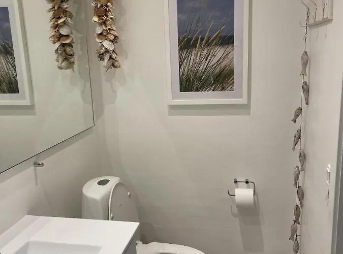 فندق مبيت وإفطار Trouville 4*